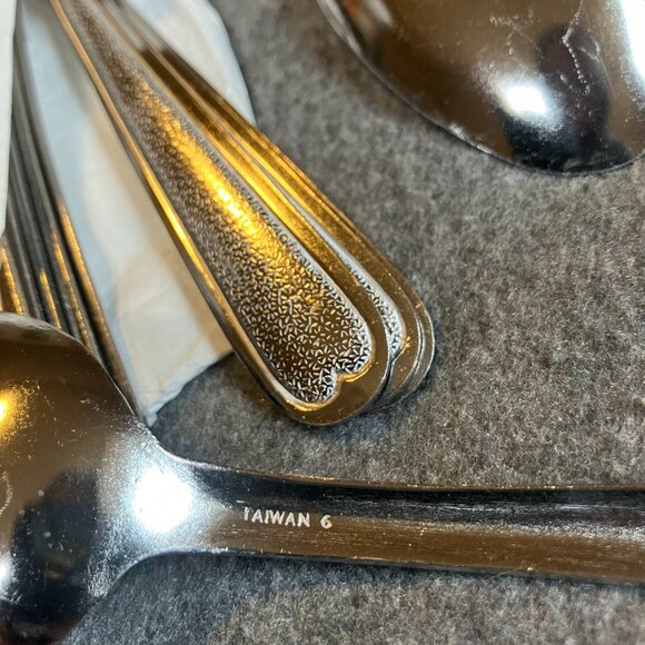 New Brand Ware SET of 60 Oval Place Dinner Spoons Pebbled Stainless Steel - Picture 3 of 6